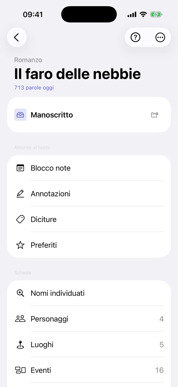Bokmo su iPhone: il romanzo Il faro delle nebbie e le sue sezioni: manoscritto, blocco note, annotazioni, diciture, preferiti, nomi individuati, personaggi e luoghi.